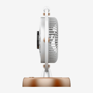 2025 Creative Space Planet USB Ventilateur de table rechargeable Ventilateur de bureau silencieux avec batterie pour le bureau à domicile Idée cadeau tendance - Product Image 2