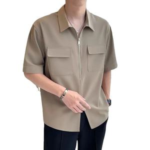 Camisas de Hombre Personalizadas con su Propio Logotipo, Tejidas, ODM, Moda de Verano, Cuello Solapa, Media Cremallera, Doble Bolsillo, Corte Regular, Estilo Casual - Product Image 1