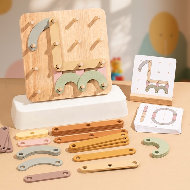 Wooden Montessori Geoboard Geometry Puzzle STEM Educational Eco-friendly Pattern Toy Rubber Bands Fine Motor Skills for 3-6 Year