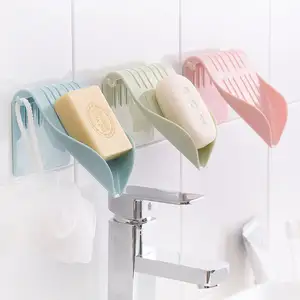 Di alta qualità di colore Nordico appeso a parete scatola di sapone c' è nessuna necessità di perforare fori automatico gocce d'acqua gancio di sapone box