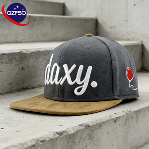 Casquette de baseball sportive QZFSO personnalisée avec logo brodé, fermeture snapback réglable, design bicolore - Product Image 1