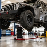 Cric pneumatique à air comprimé haute portée 3 tonnes (6600 lb) à levage rapide avec kit d'extension 100 mm pour SUV, camion et entretien en atelier