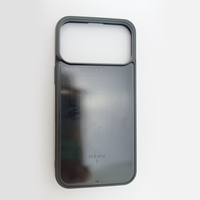 Coque de téléphone en PC pour la série iPhone 17, avec bords arrondis et différentes découpes pour les caméras, en plastique