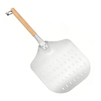 Pelle à pizza en métal de qualité supérieure, multifonctionnelle, en aluminium, avec manche en bois, design perforé, antiadhésive, durable