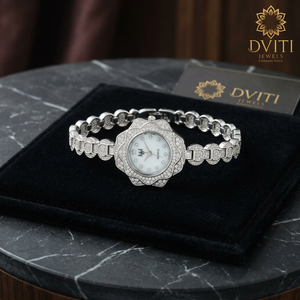 Reloj Inteligente Dviti Jewels Elegante y Moderno de Cuarzo Plateado para Mujer, Monitor de Actividad Física y Frecuencia Cardíaca para Enfermeras - Product Image 4