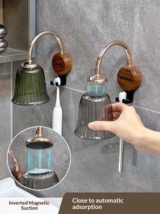 Porte-gobelets mural vintage en verre cloche avec base en bois et crochet métallique pour l'organisation des portes d'armoires <span class=keywords><strong>de</strong></span> cuisine et <span class=keywords><strong>de</strong></span> <span class=keywords><strong>salle</strong></span> <span class=keywords><strong>de</strong></span> <span class=keywords><strong>bain</strong></span> - Product Image 5