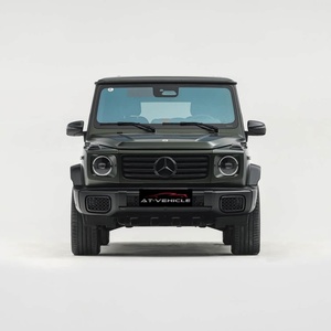 <span class=keywords><strong>Mercedes</strong></span>-Benz <span class=keywords><strong>Classe</strong></span> <span class=keywords><strong>G</strong></span> Système à <span class=keywords><strong>quatre</strong></span> roues motrices SUV 5 portes 5 places de taille moyenne et grande - Product Image 3