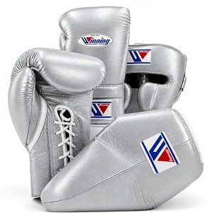 Ensemble de gants de boxe personnalisés en cuir orange avec protège-tête et protège-gland respirants pour adultes - Product Image 5