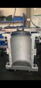 Machines de soufflage par extrusion pour la fabrication automatique de fûts en plastique de <span class=keywords><strong>200</strong></span> <span class=keywords><strong>litres</strong></span>, fûts bleus de 55 gallons - Product Image 2