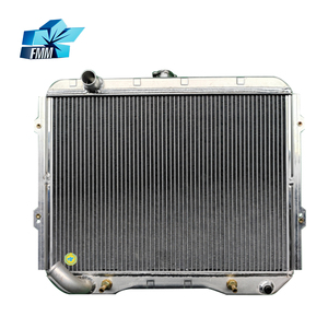 Radiatore di Alta Qualità per Mitsubishi PAJERO 3.0 - Product Image 1