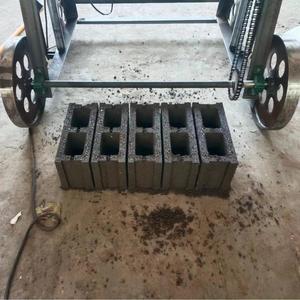 Dễ dàng đối phó với mọi địa hình Máy làm gạch bê tông di động xi măng khối lồng vào nhau Máy làm khối rỗng - Product Image 6