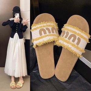Luxury High Quality French Style Slippers for <b>Women</b> Designer Shoes Outdoor Wear 2026 Summer Fashion Letter Flat Beach Sandals - Product Image 4