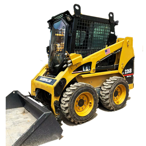Chargeuse compacte sur pneus Caterpillar CAT 226B d'occasion, capacité 1T, faible nombre d'heures, moteur diesel Cummins EPA, moteur Doosan, certifiée CE - Product Image 1