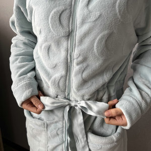 OEM Factory Customized <strong>Thick</strong> Warm Flannel Bathrobes Unisex Jacquard <strong>Dressing</strong> <strong>Gown</strong> for Home Women's Sleepwear - Product Image 5