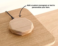 Chargeur sans fil en bois personnalisé et significatif, chargeur de bureau sur mesure pour les cadeaux d'entreprise du Nouvel An