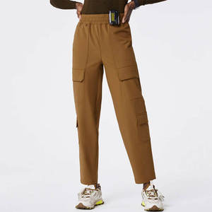 Conjunto de Uniforme Médico sin Mangas Yilong, Pantalones Cargo con Cuello Alto, Ropa de Trabajo Transpirable y Elegante para Enfermeras - Product Image 4