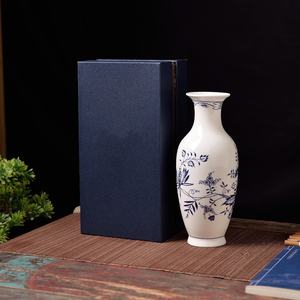 Vases à fleurs en céramique et porcelaine de style nordique, design rétro, luxe européen, vintage, pour la décoration de la maison - Product Image 1