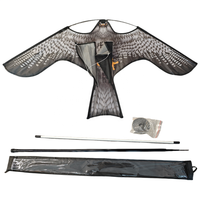 Cerf-volant répulsif réaliste en forme d'aigle pour extérieur, ferme et verger, avec poteaux de support et sac de rangement
