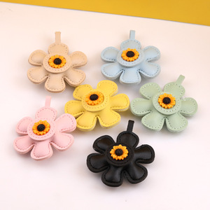 Sunflower Leather Bag Charm Flower Shape DIY Keychain Accessory Unisex <b>Gift</b> Decorations - Product Image 5