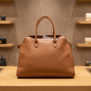 Bolsos Cruzados de Cuero Genuino para Mujer, Marca BS INTERNATIONAL, con Cierre de Cremallera, Gran Capacidad de 2-2.9L, Duraderos e Impermeables - Product Image 1