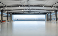 Hangar d'avion préfabriqué en structure acier à portée libre haute résistance avec conception résistante au vent