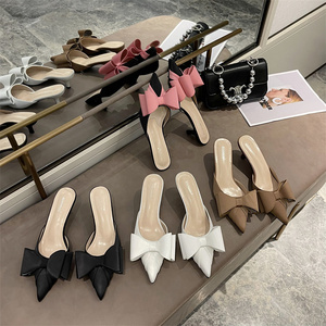 Nouvelles Sandales Mules Femme à Talon Haut et Bout Pointu avec Grand Nœud Papillon – Collection Automne 2023 - Product Image 5