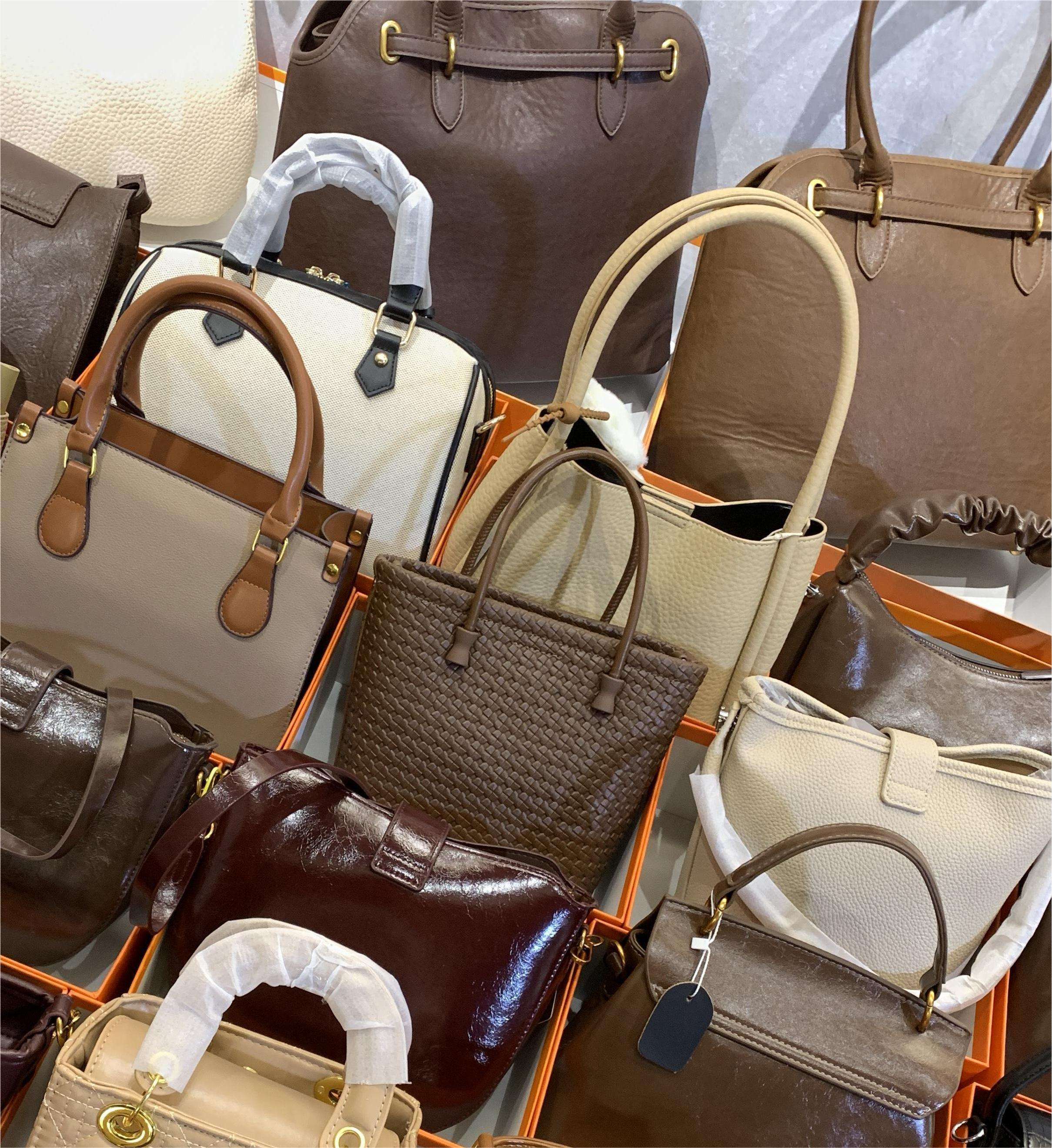 Hot Sale New Designer Medium Size PU Leather Handbags for Young