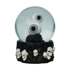 Fabricante Atacado Personalizado Snow Globe Presentes Artesanato Resina Estatueta Inserir Snow Globe Ornamentos em Halloween & Natal