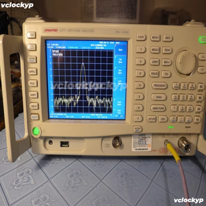 Analyseur de spectre Advantest U3771 9kHz – 31,8GHz avec référence opt.20 OCXO - Product Image 5