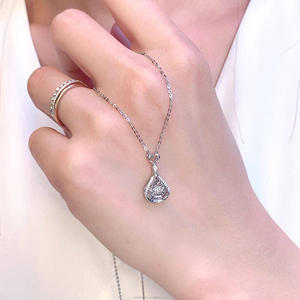 Collier pendentif dansant en <span class=keywords><strong>or</strong></span> massif 18 carats personnalisable avec diamant de laboratoire pour femme, vente en gros - Product Image 4