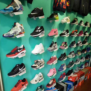 Bán sắt đen Sneakers hiển thị đứng Wall-Mount giày đứng slatwall kệ giày tường hiển thị Sneaker chủ - Product Image 5