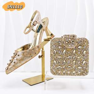 Nuovo Set di Scarpe e Borse Coordinate Viola in Pelle PU con <span class=keywords><strong>Tacchi</strong></span> Alti, Scarpe da Festa e Set Borsa da Donna 2026, Pochette con Cristalli - Product Image 4