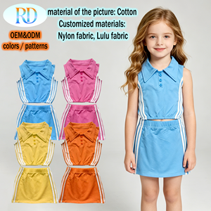 Set Coordinato Mamma e Figlia Ruidian con Logo Personalizzato, Top Corto Senza Maniche in Cotone e Gonna Sportiva, Completo Sportivo in Due Pezzi - Product Image 3