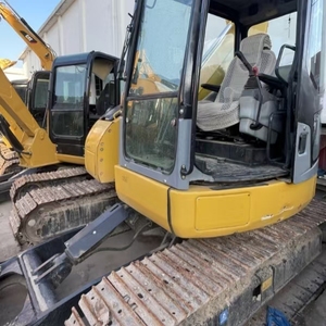 รถขุดไฮดรอลิกแบบตีนตะขาบ Komatsu PC78US สีเหลือง ห้องโดยสารสีเหลือง อุปกรณ์ก่อสร้าง สภาพดี - Product Image 1