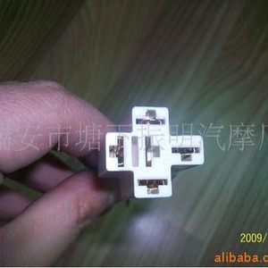 Conector Automotriz OLT, Enchufe de Plástico Negro, Número de Pieza 001002003004005, Para Modelos Generales, Personalizable - Product Image 2