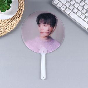 พัดพลาสติก PVC แบบใส ขนาด 5*5 ซม. พิมพ์ลายตามสั่ง เป็นมิตรกับสิ่งแวดล้อม สำหรับแฟนคลับ Kpop - Product Image 6
