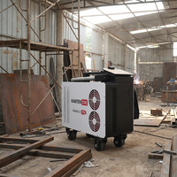 Machine de nettoyage au laser à fibre pulsée portable pour le décapage de la rouille, la peinture, l'élimination des oxydes des soudures et le nettoyage des surfaces métalliques