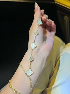 Luxury High-End Women's Four-Leaf Clover Chain Link <b>Bracelet</b> Geometric Trendy Design <b>Copper</b> Alloy Gold Plating ZIRCON - Product Image 6