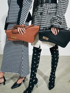 Di nuovo Modo di borsa da sella stile Coreano forma speciale dell'unità di elaborazione e cinturino in metallo sacchetto di spalla crossbody - Product Image 5