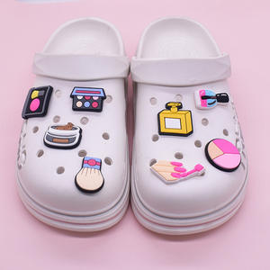 <span class=keywords><strong>Xiami</strong></span> - Zapatos de Mujer con Adornos de la Serie Beauty, Hebilla Decorativa, Parte Superior de PVC y Goma Suave, Diseño de Jardín de Flores XH-47 - Product Image 3