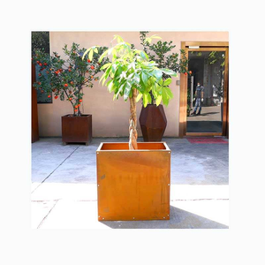 Jardinera Moderna Cuadrada de Acero Corten para Exteriores, Maceta con Acabado Oxidado, Diseño Minimalista para Flores y Plantas Verdes - Product Image 1