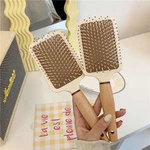 Cepillo de masaje con cojín de aire y mango de madera, antiestático, desenredante, para cabello rizado, de diseño sencillo y moderno - Product Image 2