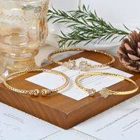 Bracelet tendance texturé en or 18 carats plaqué or, avec breloque zircon étincelante, pour bébés et jeunes filles – Vente en gros personnalisée