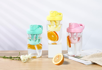 Vente d'usine sans BPA Gym bouteille d'eau Logo personnalisé Portable sport Shaker tasse paille pour activités de plein air verres en plastique