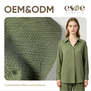 Tissus d'habillement en crêpe tricoté chaîne 160 GSM 155 CM, disponibles en plusieurs couleurs pour le printemps et l'été - Product Image 1