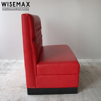 Canapé banquette en bois WISEMAX FURNITURE haut de gamme pour hôtel, café, restaurant, avec dossier design riveté en cuir PU rouge, à vendre