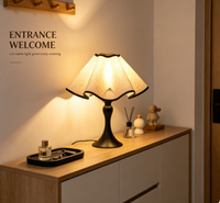 Lampe de chevet en forme de pétale, digne d'Instagram, lampe de table nordique haut de gamme pour une ambiance romantique dans la chambre et le bureau