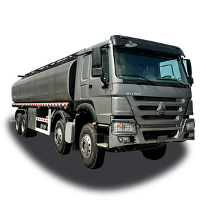 Autocisterne Howo 8x4 Usate di Alta Qualità, 351/450 CV, Grande Capacità, Vendita Rapida - Product Image 1