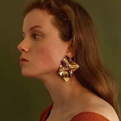 JUHU Großhandel Neue Metall Simulierte Perle Baumeln Ohrringe Für Frauen Unregelmäßige Tropfen Ohrring Modeschmuck