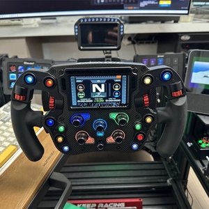 Volante Simagic Formula MOZA Racing Fx Pro de 280 mm con Force Feedback Direct Drive, Pantalla Grande de 4.3 Pulgadas, Joystick de Liberación Rápida para Moza - Product Image 2
